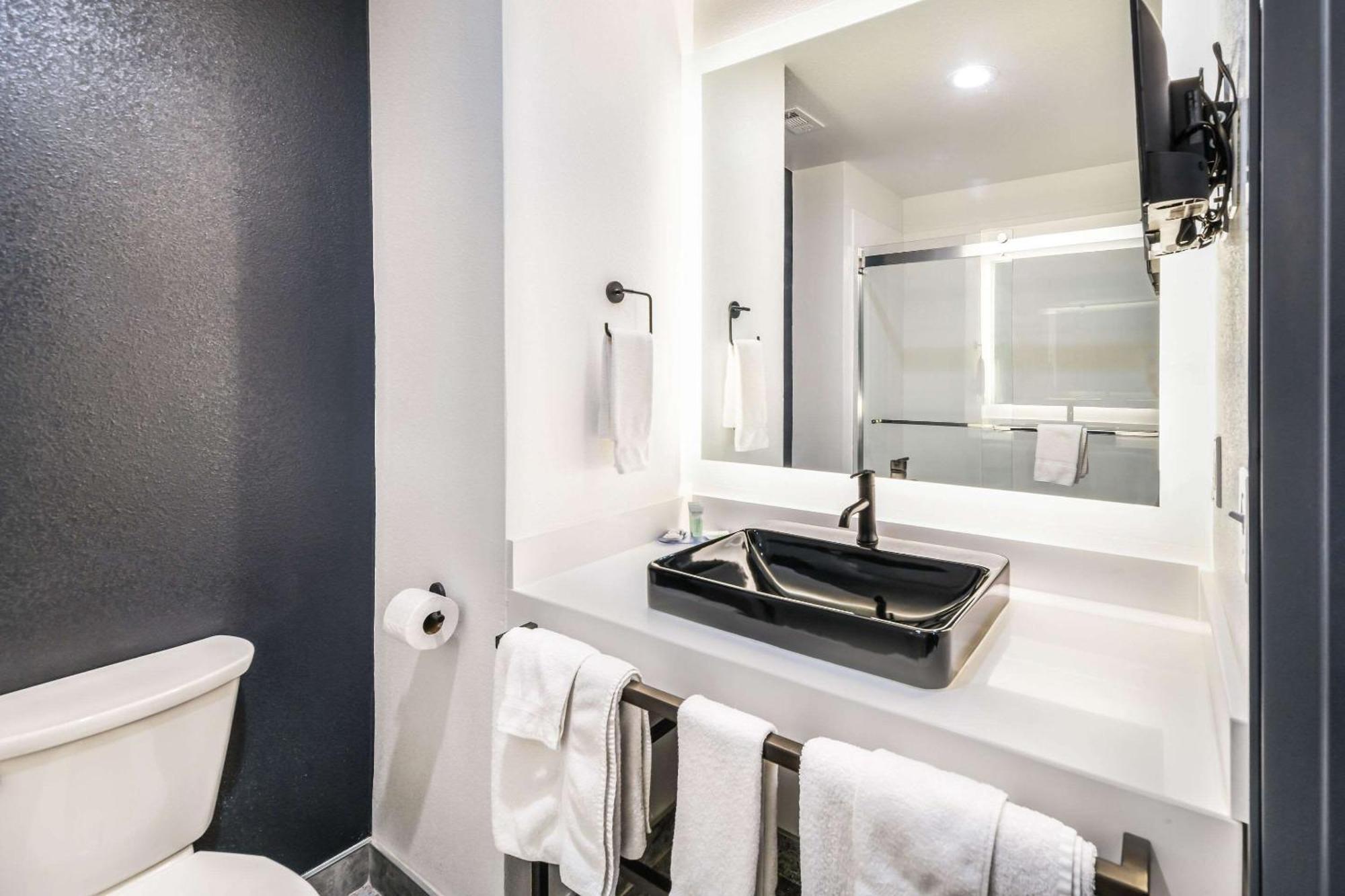 Hy-Lo Hotel, Ascend Hotel Collection Calera Eksteriør billede