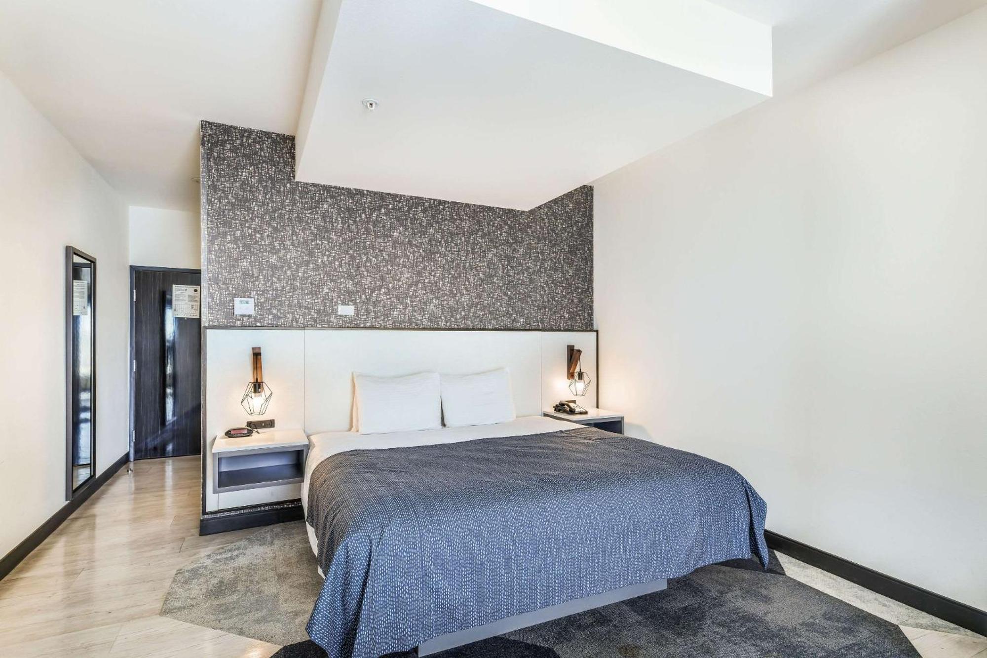 Hy-Lo Hotel, Ascend Hotel Collection Calera Eksteriør billede
